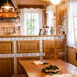 Cozy Countryside Retreat With Hot-tub - Two Bedroom With Hot Tub Villa