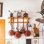 Cozy Countryside Retreat With Hot-tub - Two Bedroom With Hot Tub Koritnica