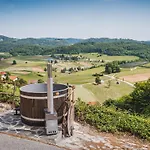 Cozy Countryside Retreat With Hot-tub - Two Bedroom With Hot Tub Villa *