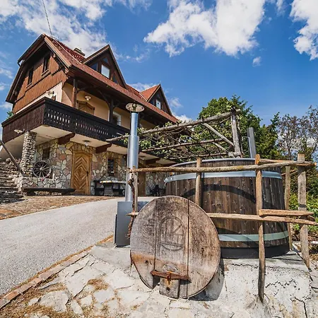 Cozy Countryside Retreat With Hot-tub - Two Bedroom With Hot Tub 别墅 Koritnica
