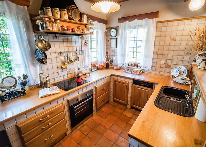 Cozy Countryside Retreat With Hot-tub - Two Bedroom With Hot Tub Vila