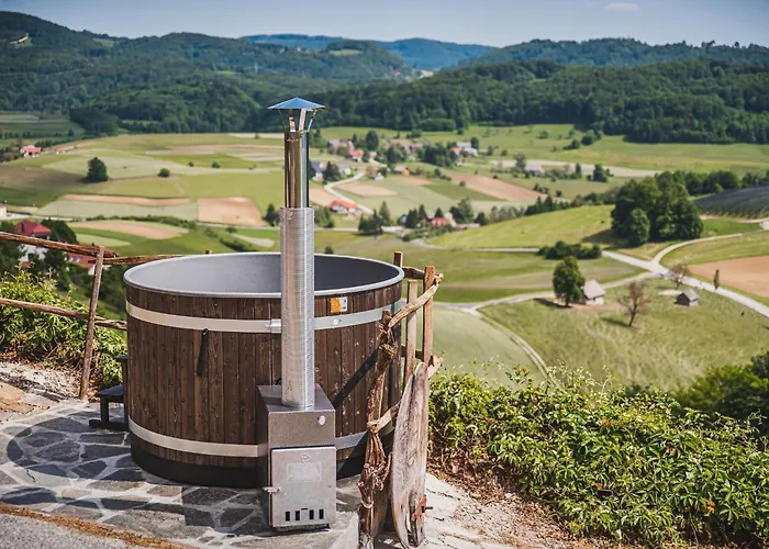 Cozy Countryside Retreat With Hot-tub - Two Bedroom With Hot Tub Vila