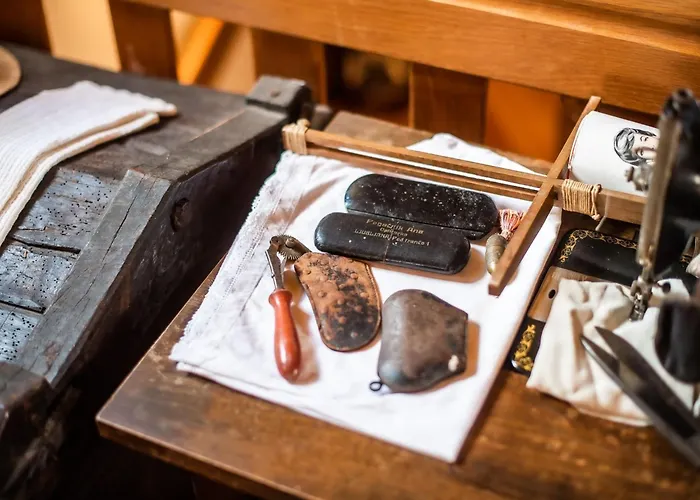 Cozy Countryside Retreat With Hot-tub - Two Bedroom With Hot Tub *